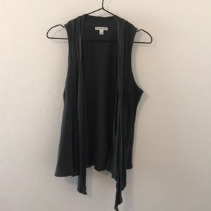 AE vest